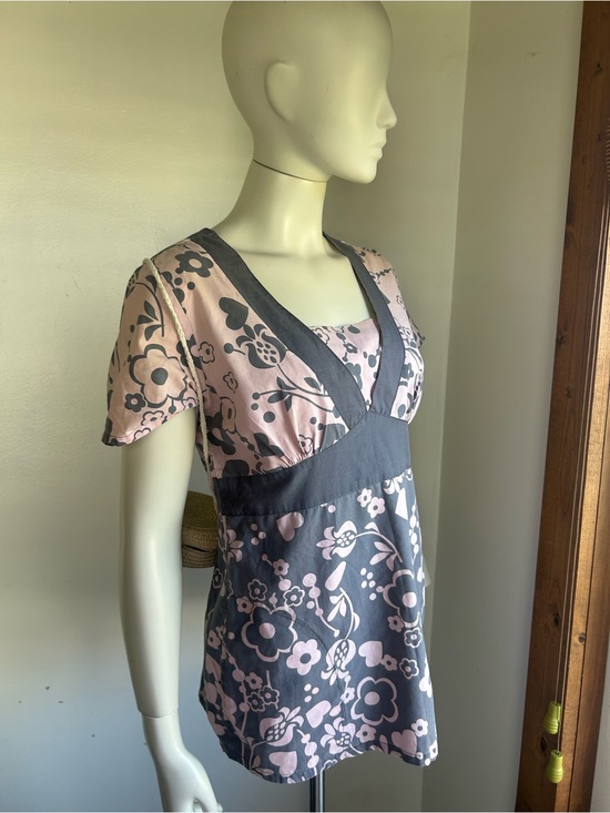Tops - landau M Floral Empire Waist V-Neck Tunic Top in Pink and Gray scrub